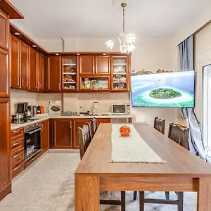  Διαμέρισμα Fully Equipped And Family Friendly Skg Center